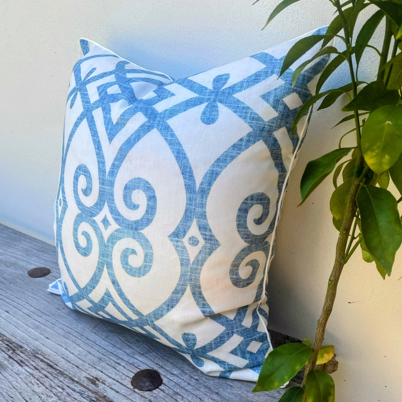 50x50cm Blue and White Cushion Covers