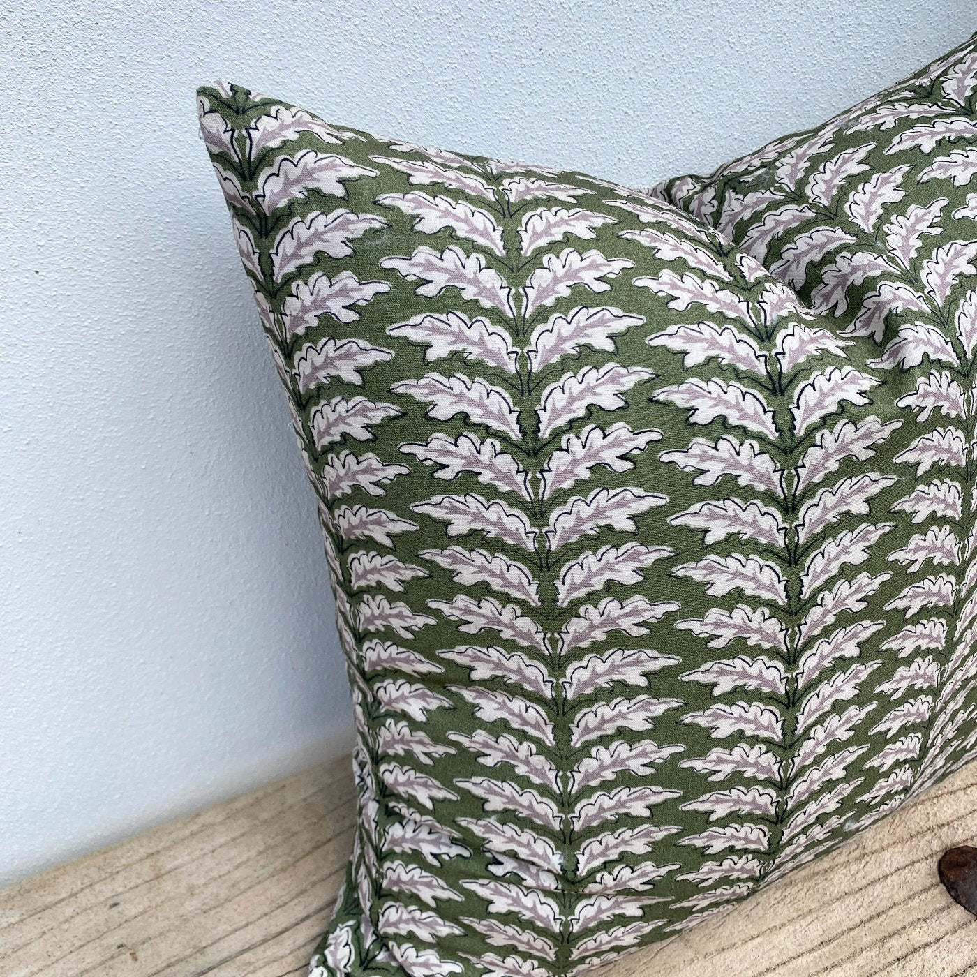 50 x 50 cm Green Floral Cushion