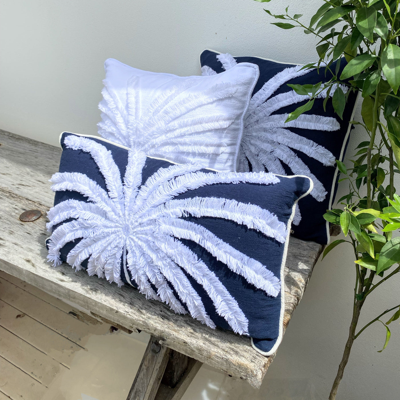 Best Quality and Premium Material Blue Cushions