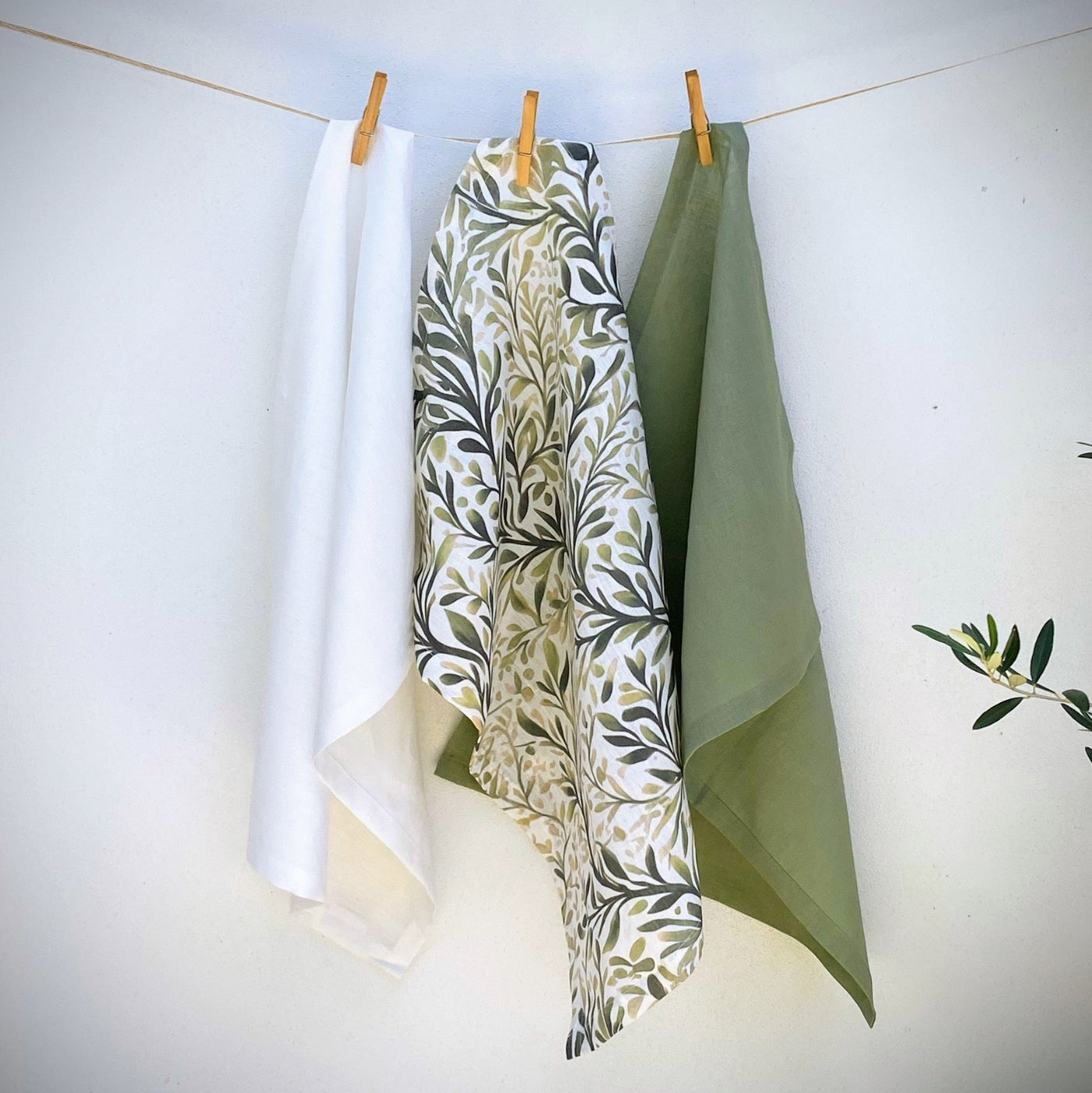 Elegant Kitchen Towel Set for Home Decor