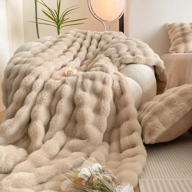 large-faux-fur-throw